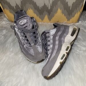Nike Air Max Gray Sneakers